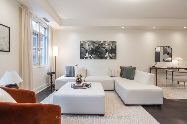 Th103 - 500 Richmond Street W