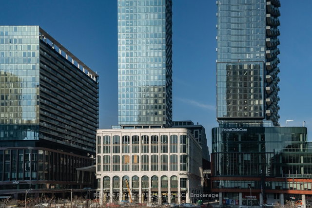 2810 - 470 Front Street W