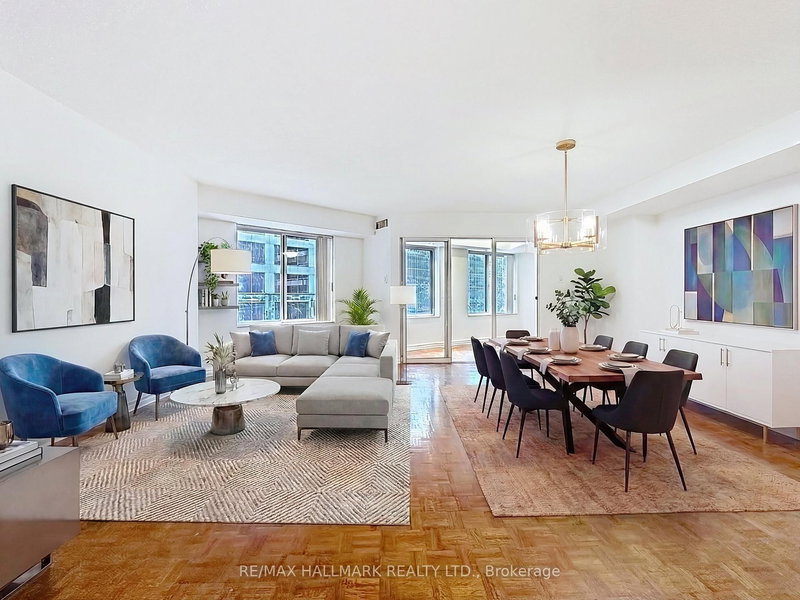 33 University Ave #302, Toronto, Ontario