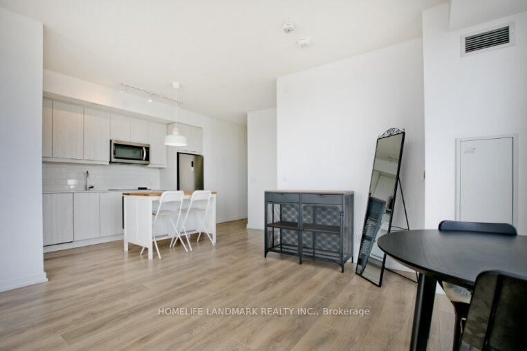 32 Forest Manor Road, Unit 2108 - Photo 4