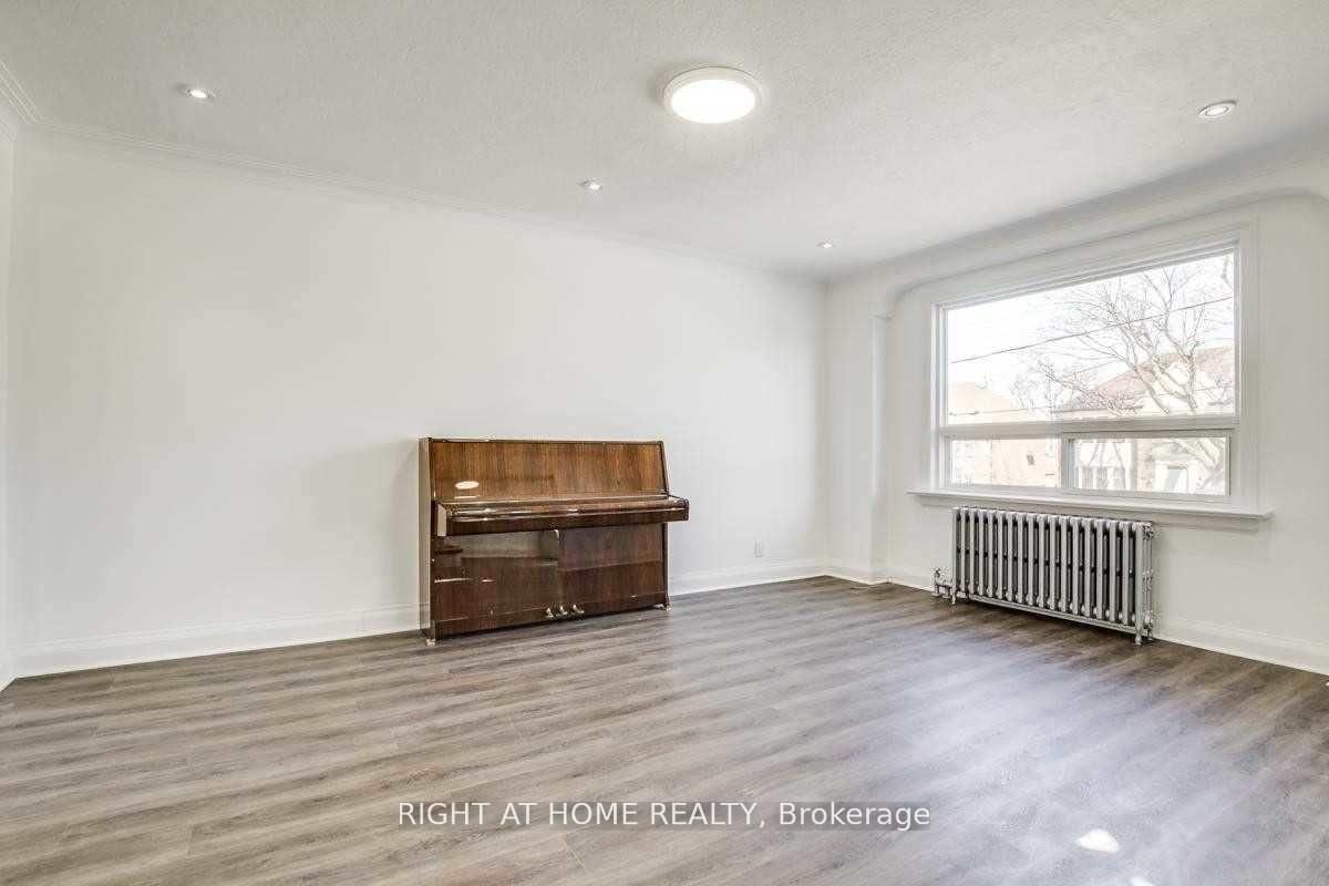 1738 Bayview Avenue - Photo 4