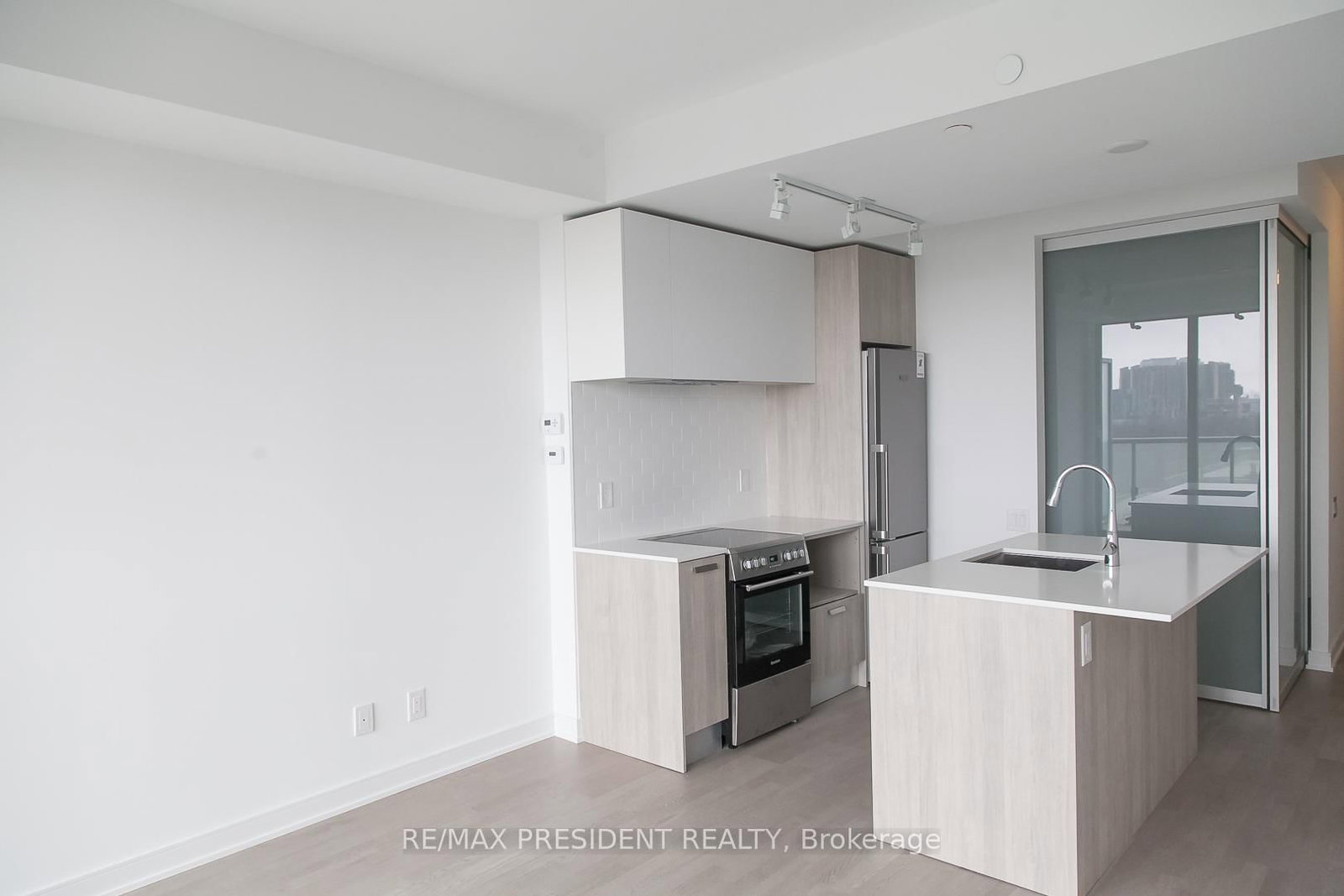 57 St Joseph Street, Unit 913 - Photo 9