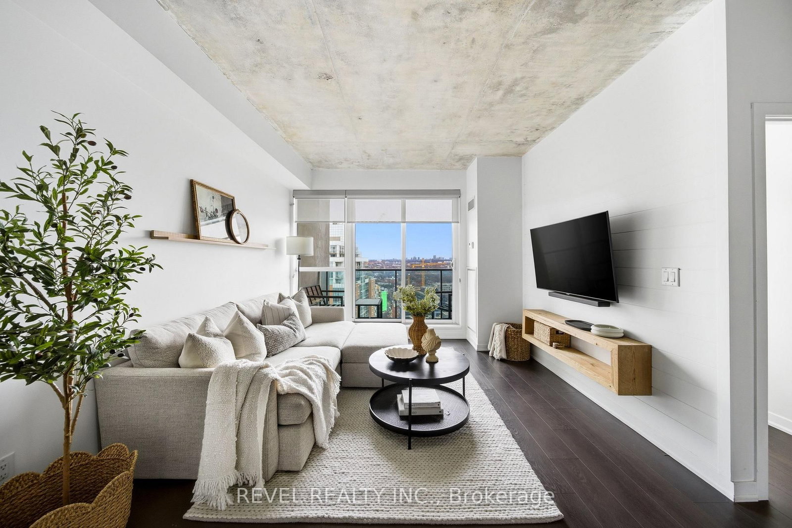 150 East Liberty Street, Unit 2701 - Photo 13