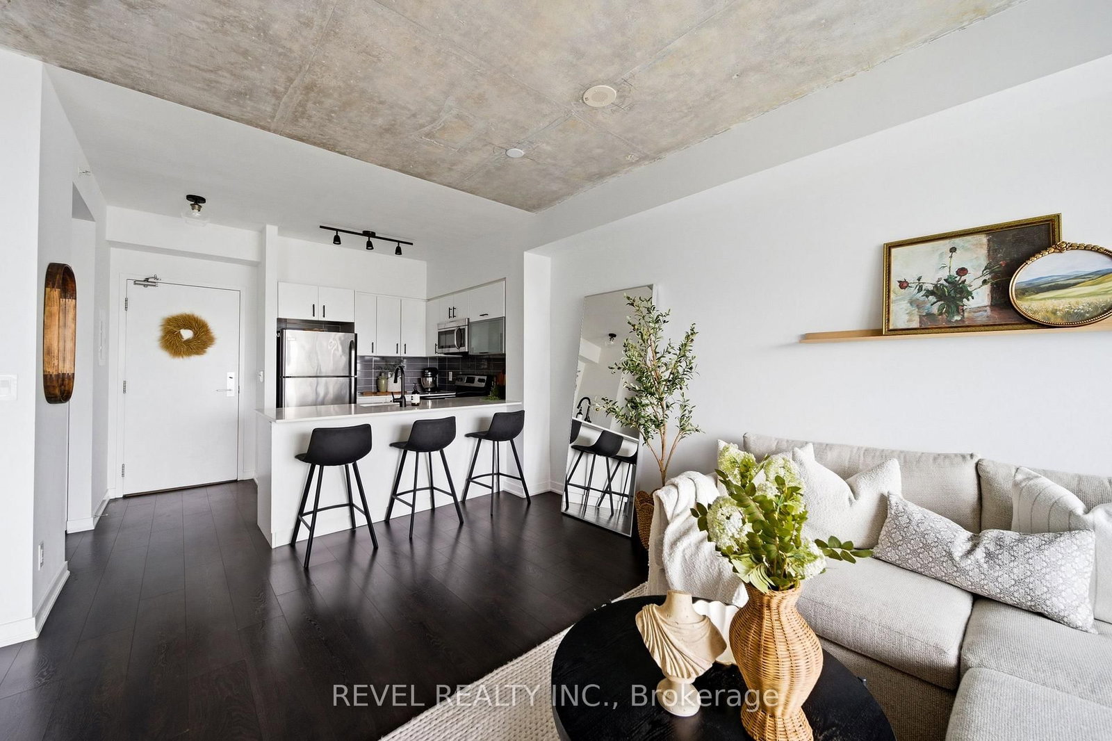 150 East Liberty Street, Unit 2701 - Photo 21