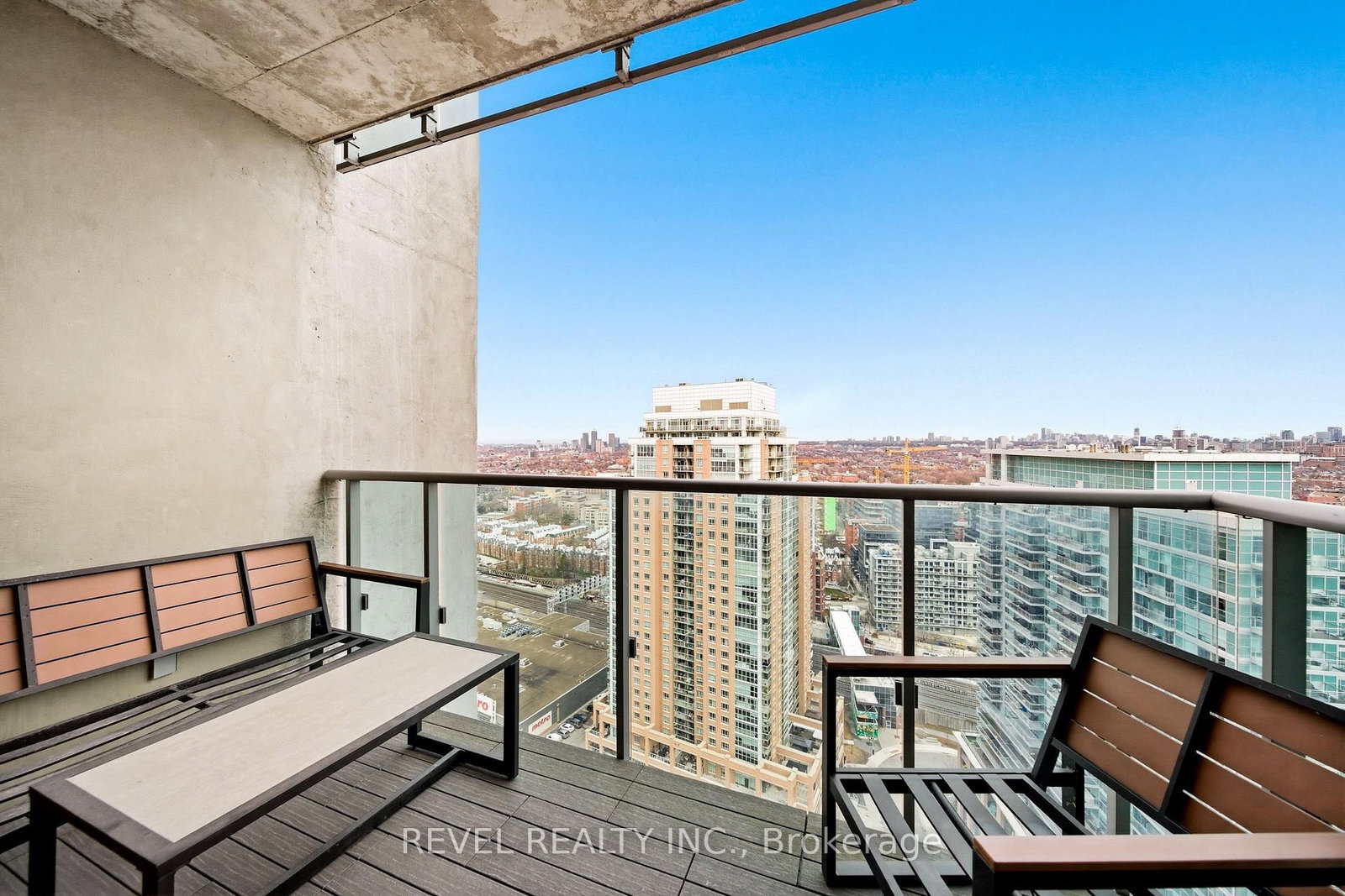 150 East Liberty Street, Unit 2701 - Photo 35