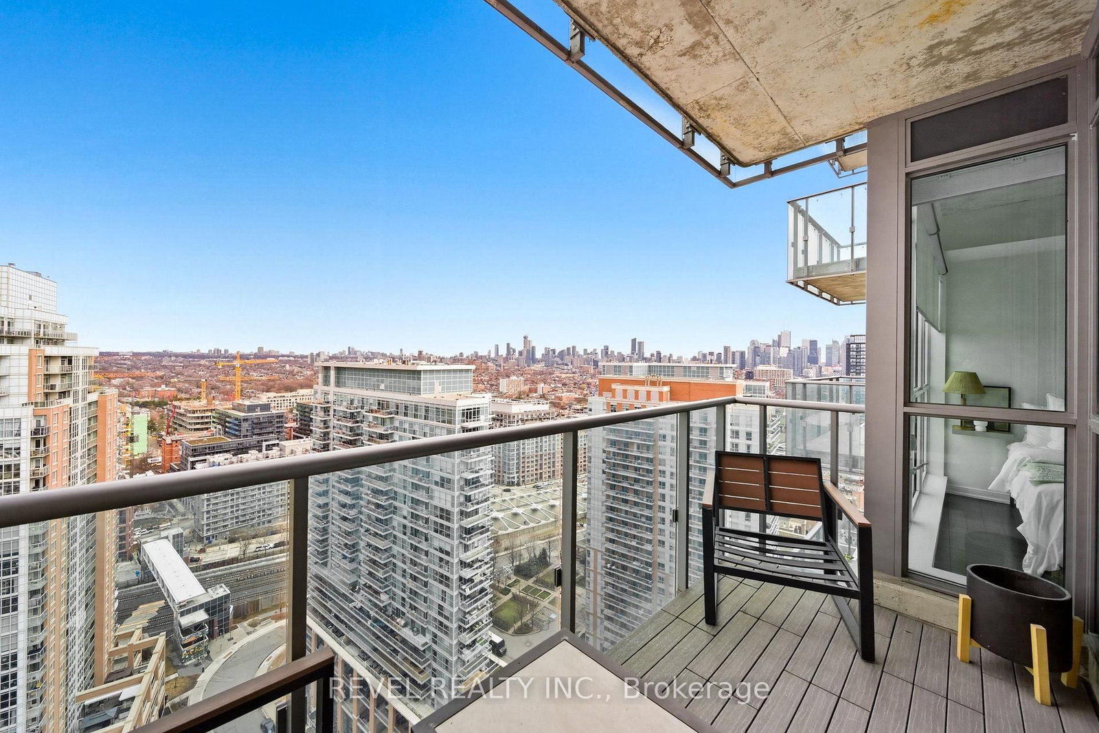 150 East Liberty Street, Unit 2701 - Photo 37