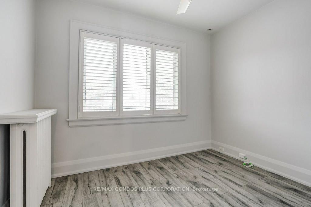 123 Colin Avenue E - Photo 14