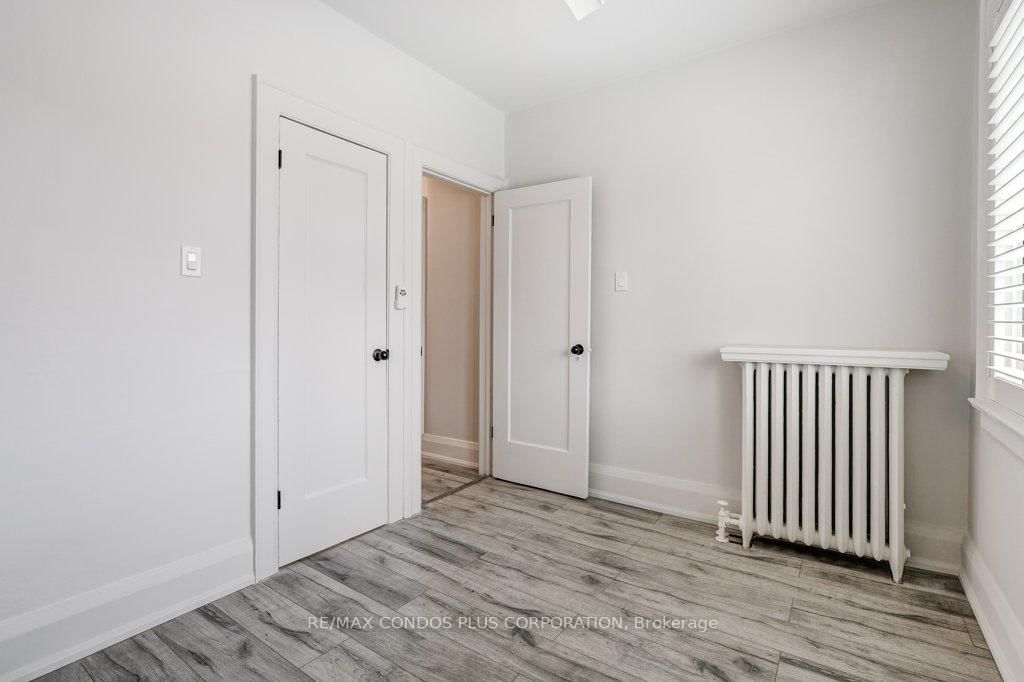 123 Colin Avenue E - Photo 15