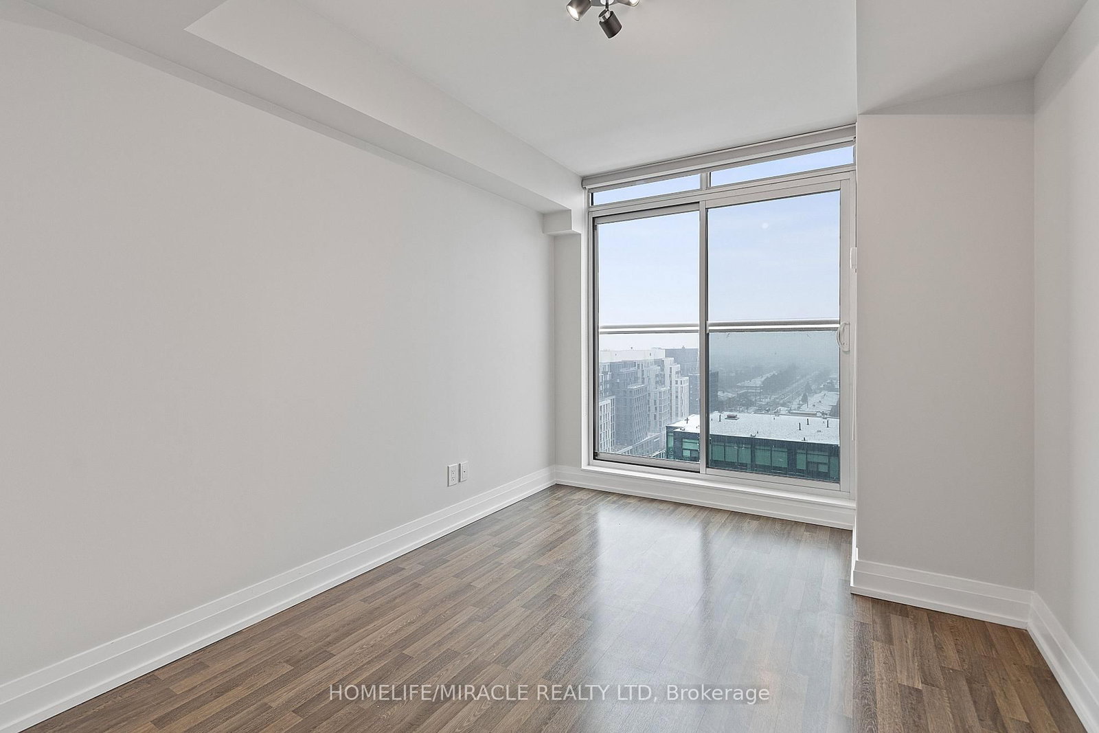 555 Wilson Avenue W, Unit PH1402 - Photo 24