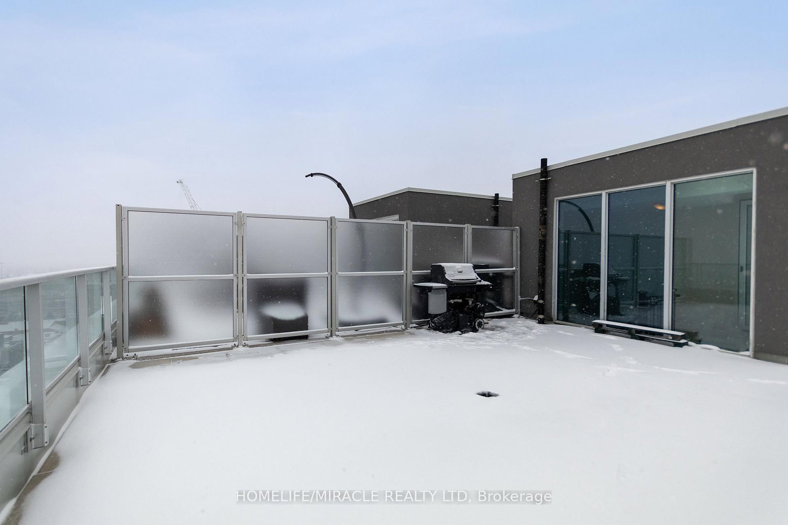 555 Wilson Avenue W, Unit PH1402 - Photo 29