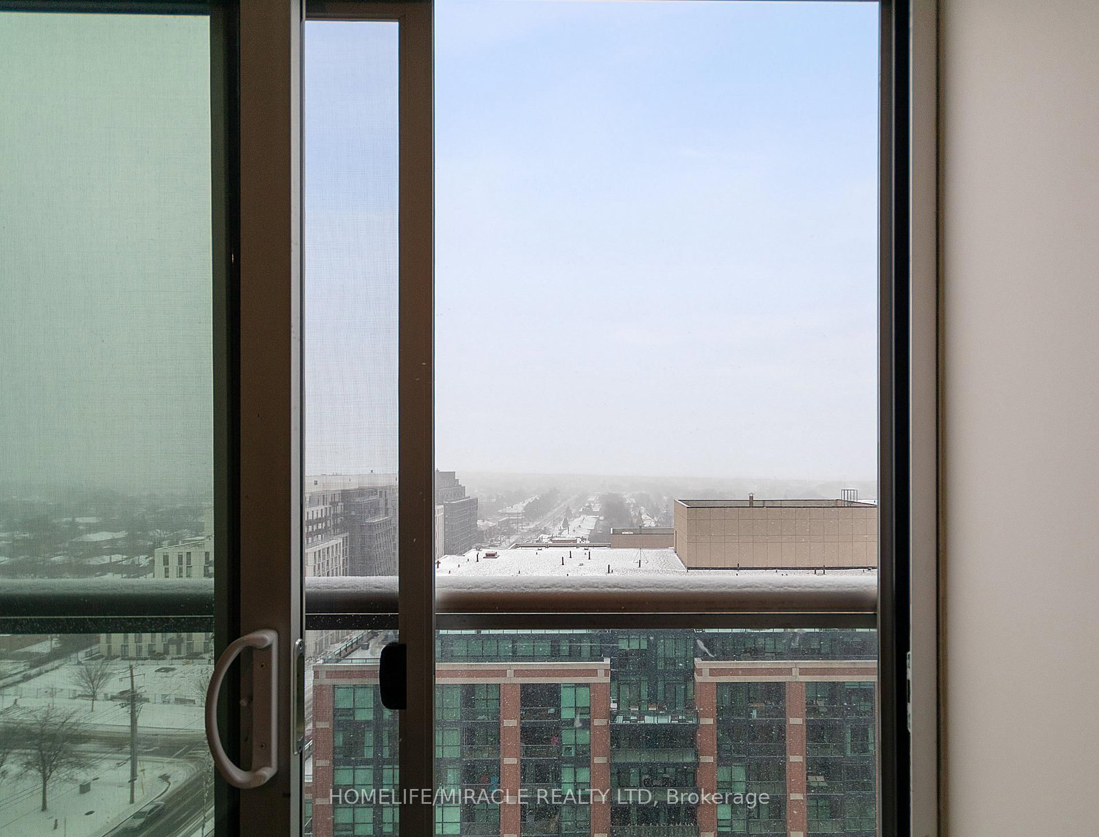 555 Wilson Avenue W, Unit PH1402 - Photo 30