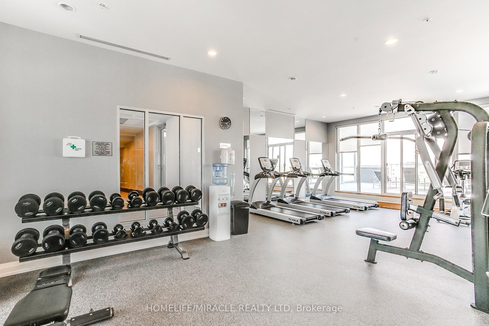 555 Wilson Avenue W, Unit PH1402 - Photo 35