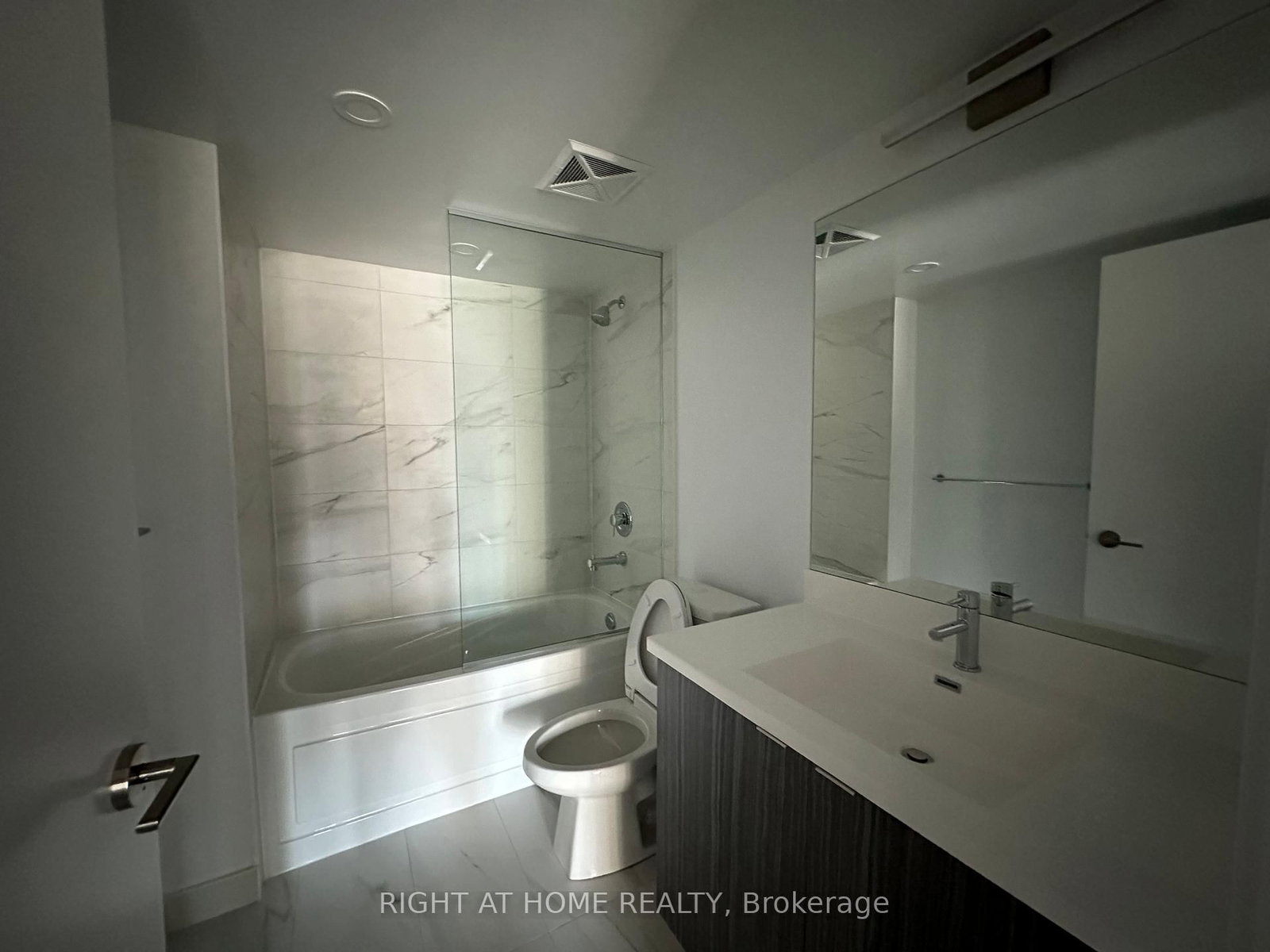 219 DUNDAS Street E, Unit 2210 - Photo 5