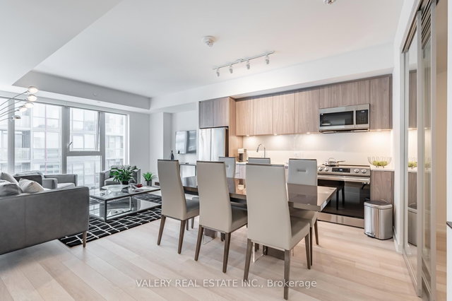 3109 - 357 King Street W