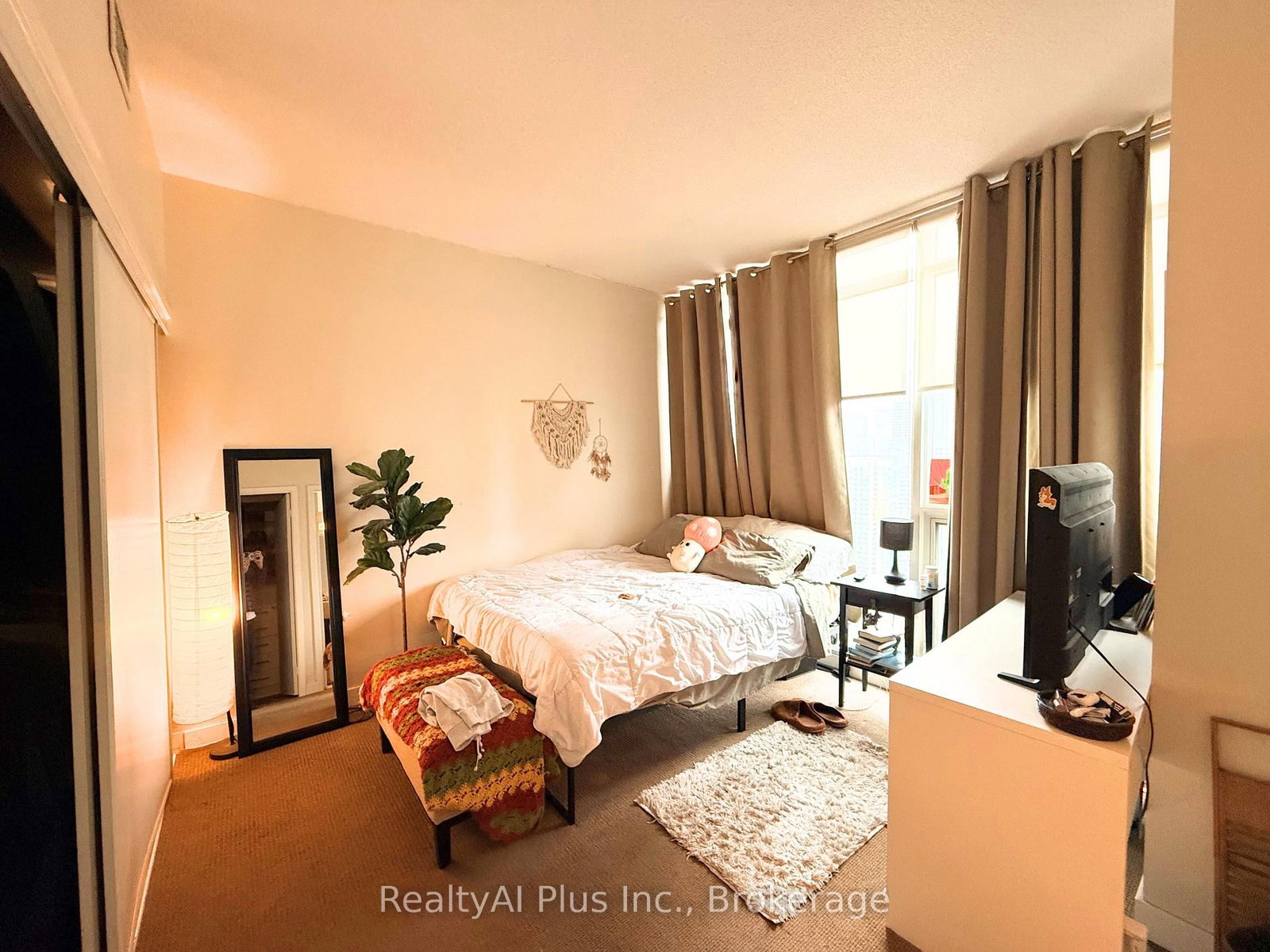 25 Capreol Court • #3311 • Toronto, ON photo 12