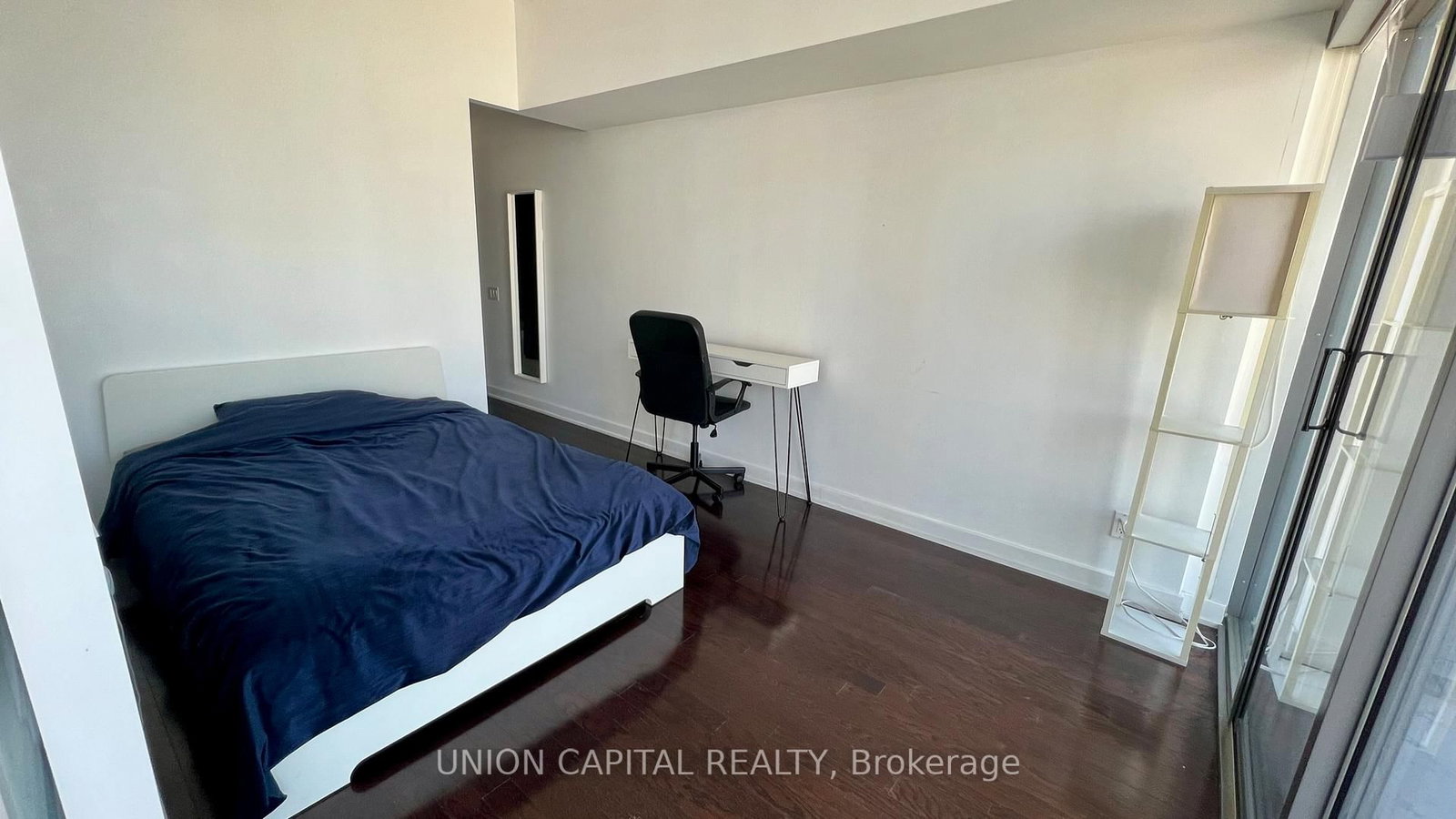 33 Charles Street E, Unit 2807 - Photo 3