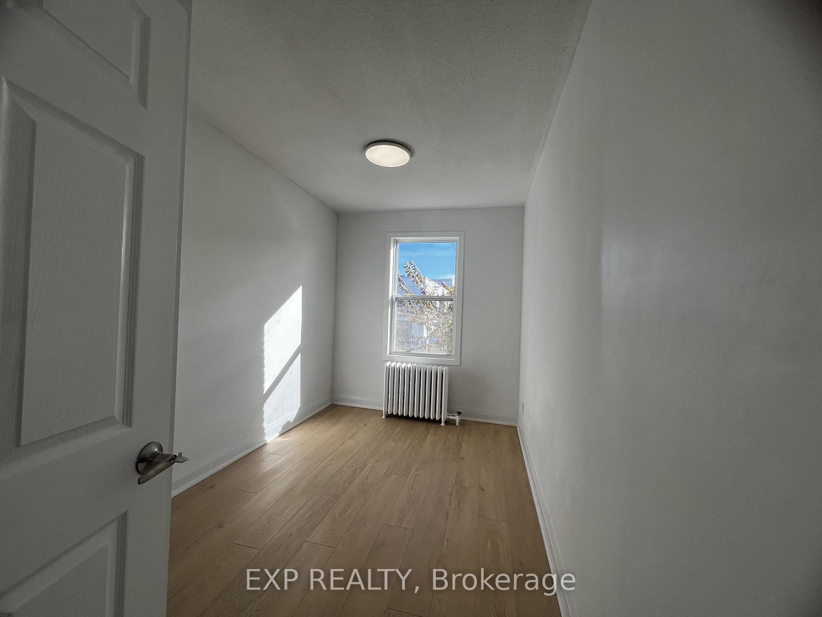 804A St Clair Avenue W, Unit 101 - Photo 14