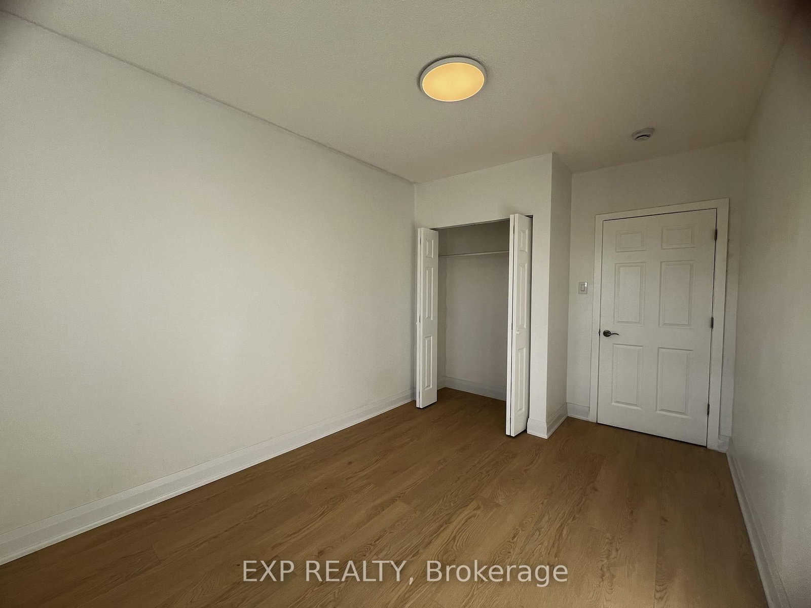 804A St Clair Avenue W, Unit 101 - Photo 15