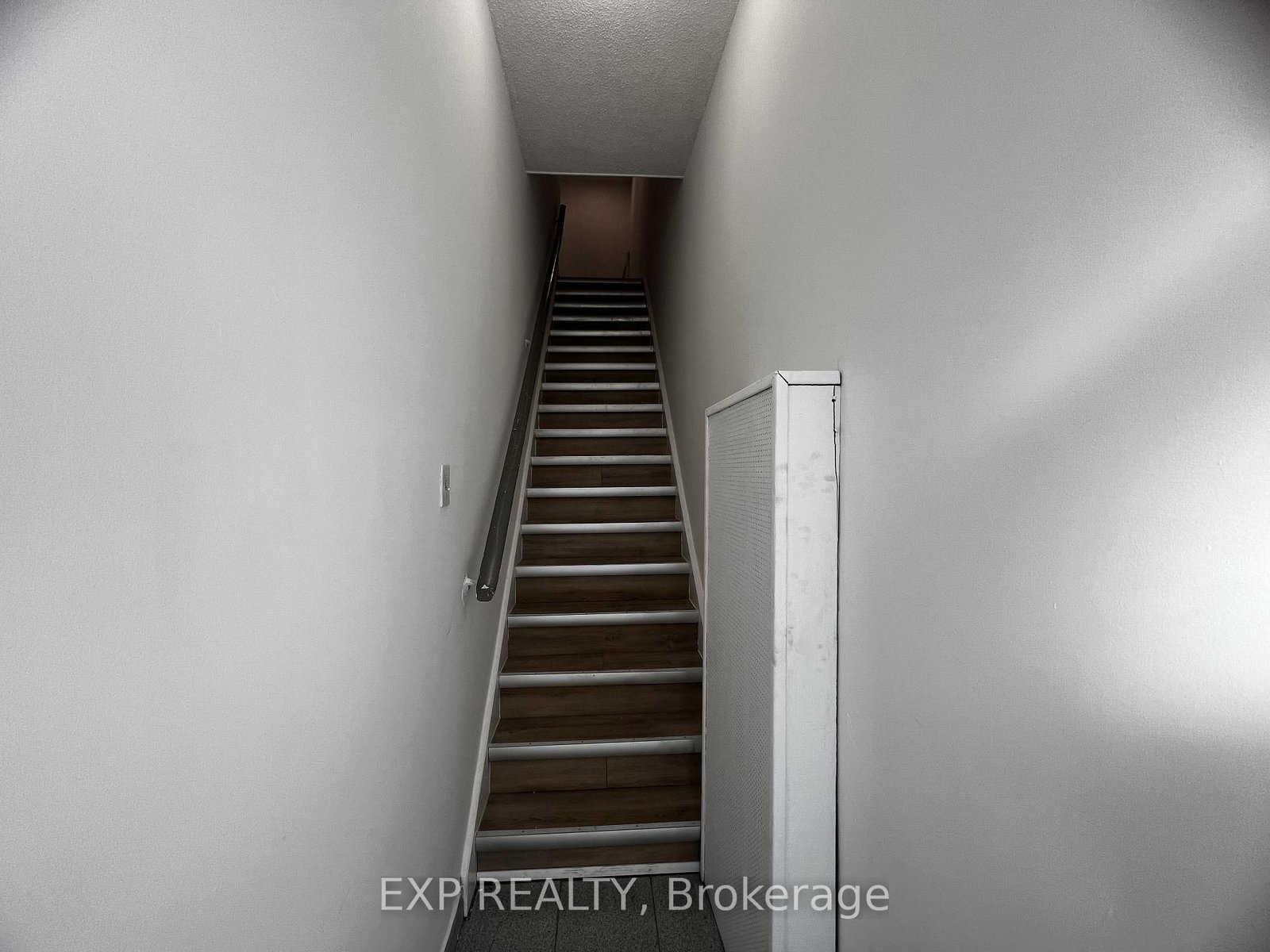 804A St Clair Avenue W, Unit 101 - Photo 21