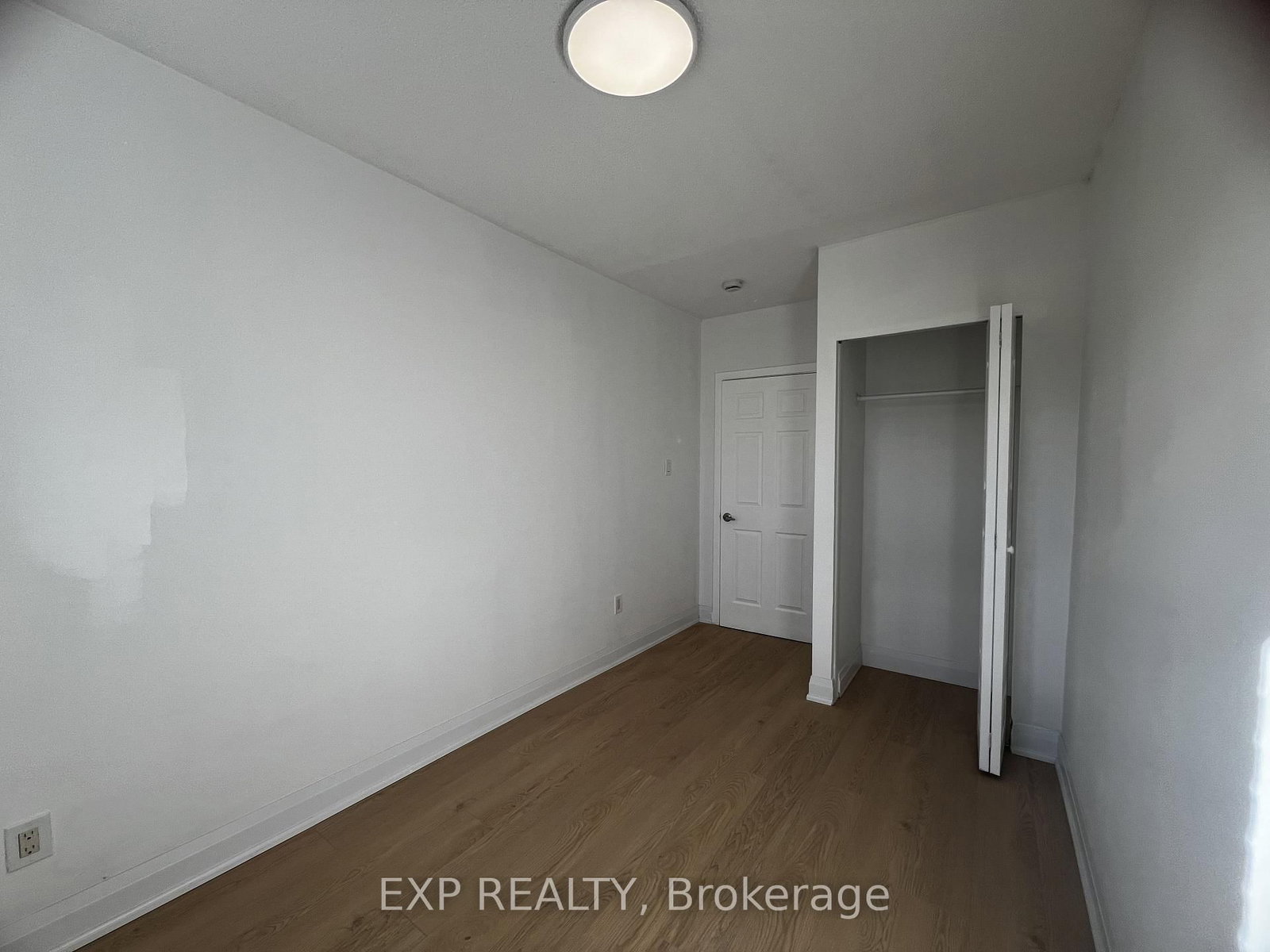 804A St Clair Avenue W, Unit 101 - Photo 4