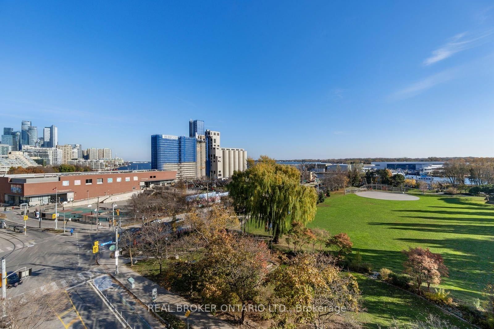 650 Queens Quay W, Unit 915 - Photo 23