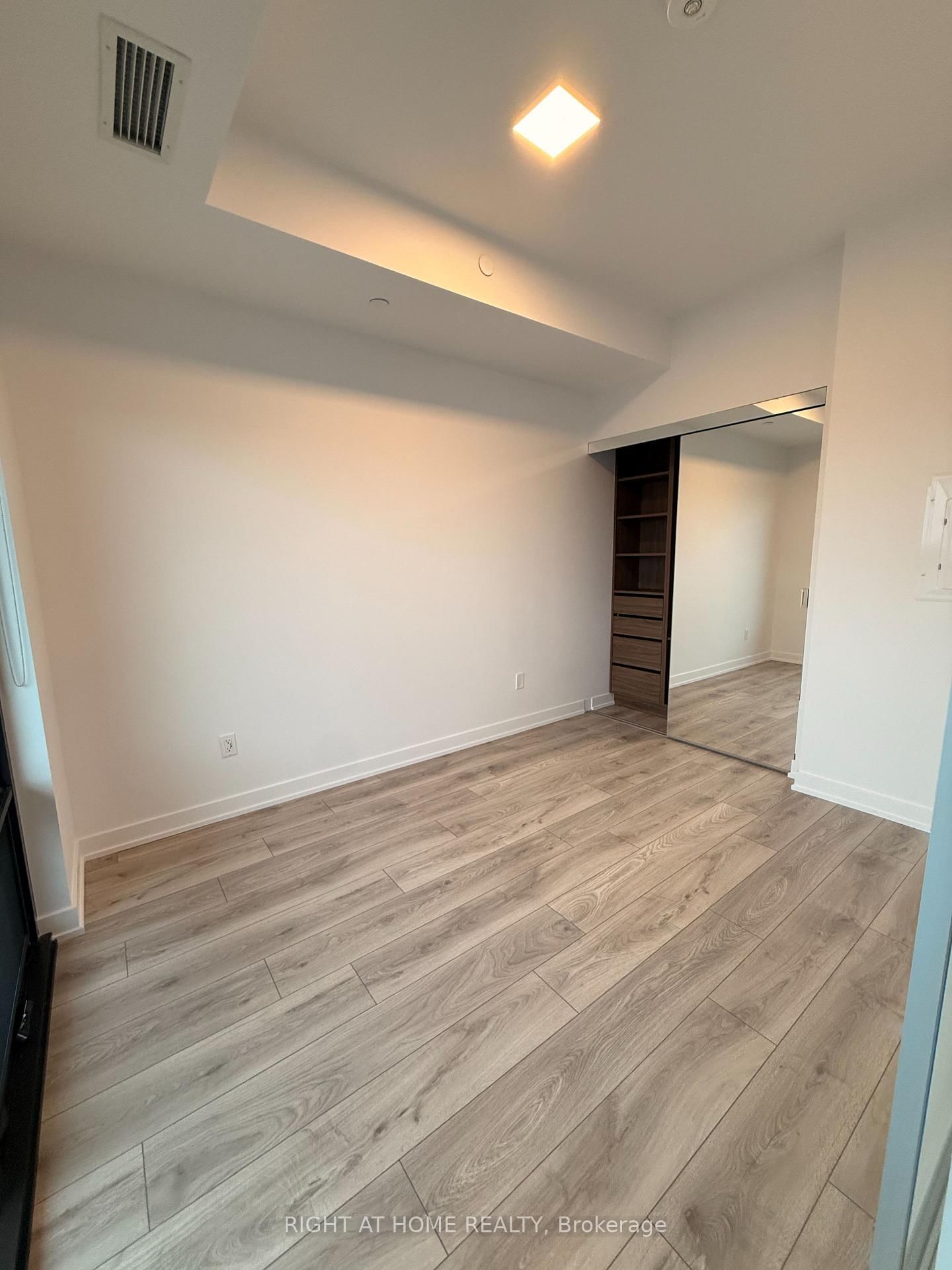 29 Green Trail Court, Unit 1505 - Photo 8