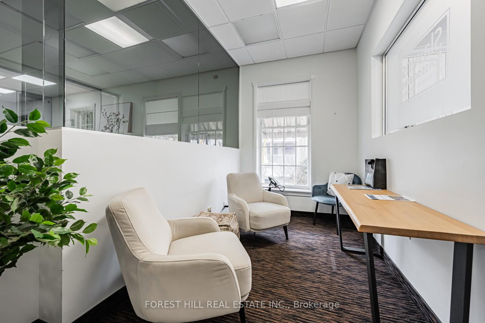 435 Eglinton Avenue W, Unit Ground & Basement - Photo 4