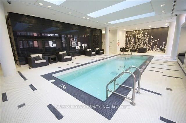 770 Bay Street, Unit 1409 - Photo 6