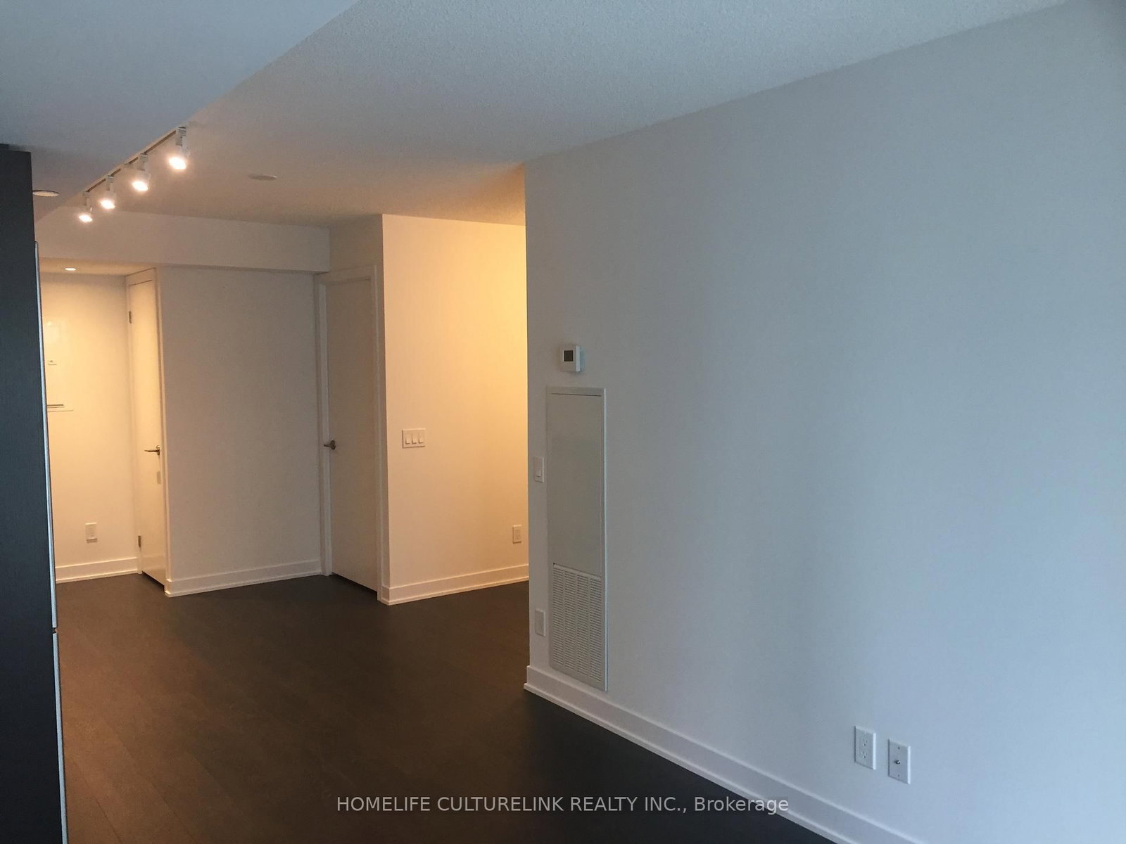 87 Peter Street, Unit 1317 - Photo 8