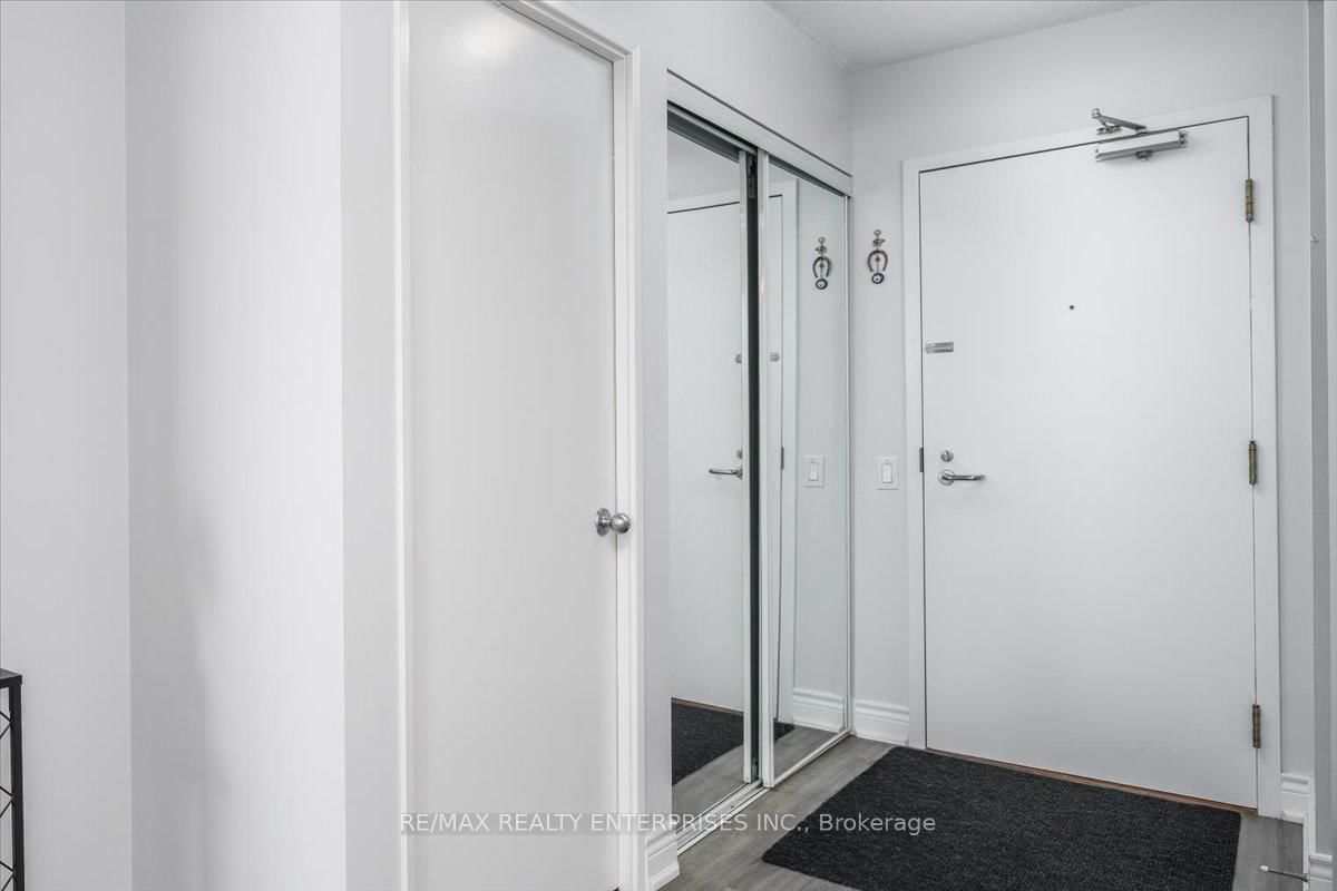 21 Overlea Boulevard NE, Unit 506 - Photo 2