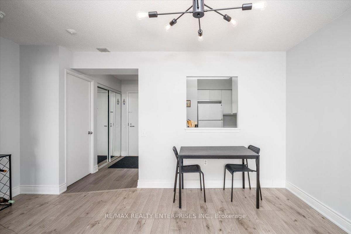 21 Overlea Boulevard NE, Unit 506 - Photo 7