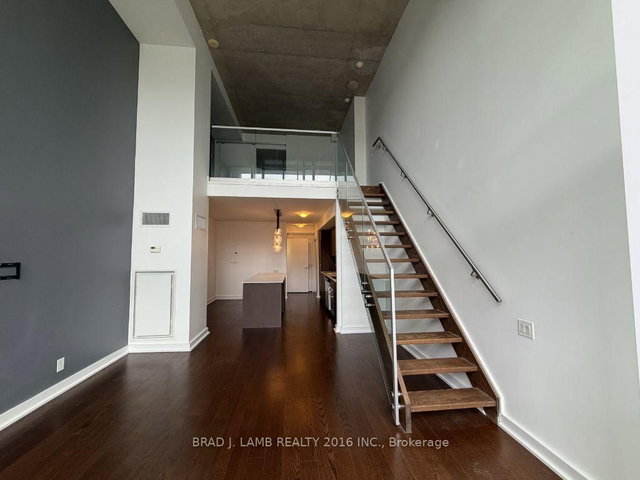 328 - 5 Hanna Avenue