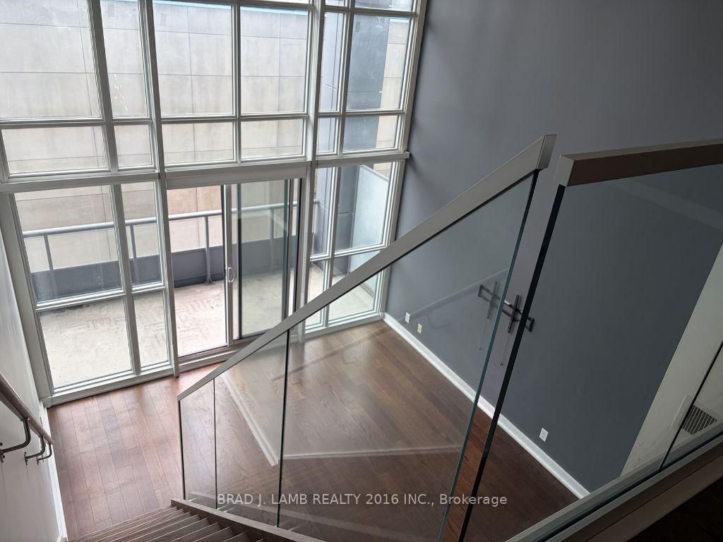 5 Hanna Avenue, Unit 328 - Photo 15