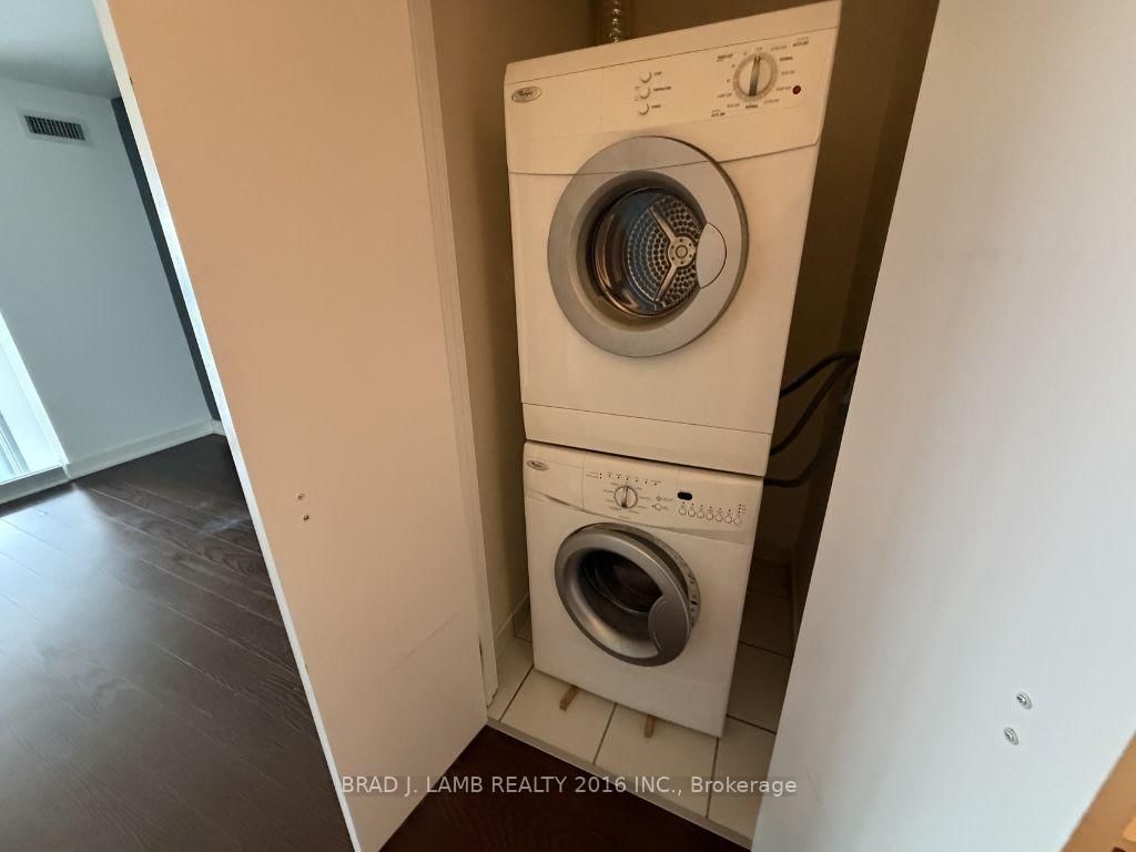 5 Hanna Avenue, Unit 328 - Photo 21