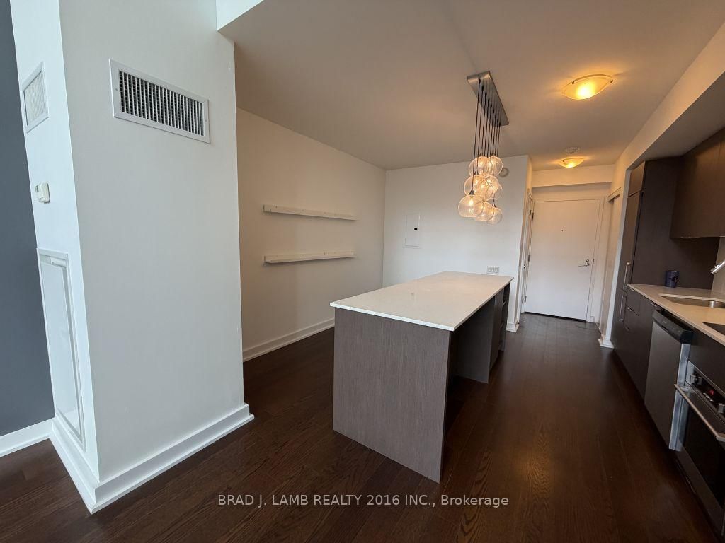 5 Hanna Avenue, Unit 328 - Photo 4