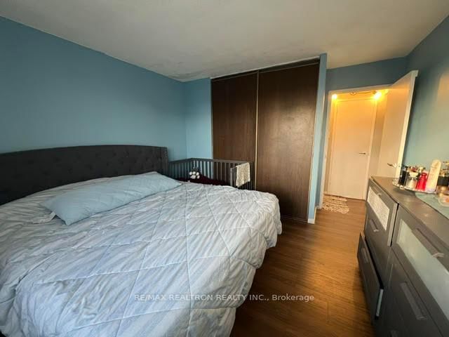 1908 - 100 Leeward Glenway