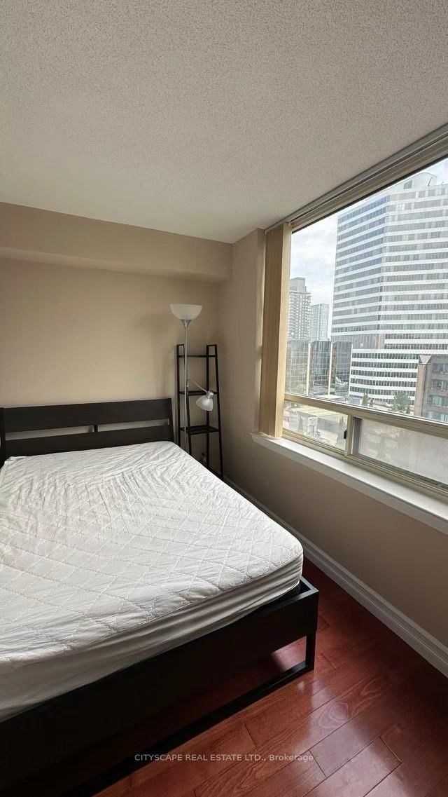 633 Bay Street, Unit 2011 - Photo 3