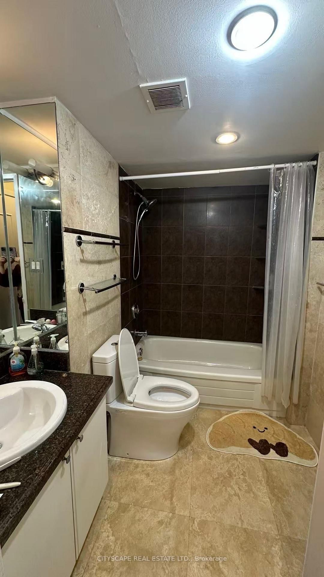 633 Bay Street, Unit 2011 - Photo 6