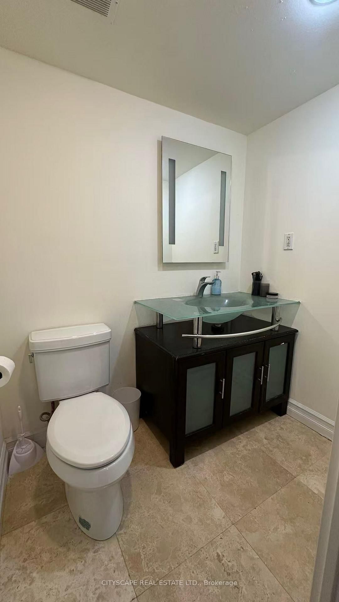 633 Bay Street, Unit 2011 - Photo 8