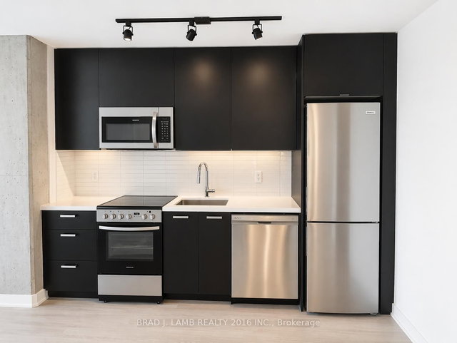 1303 - 284 King Street E