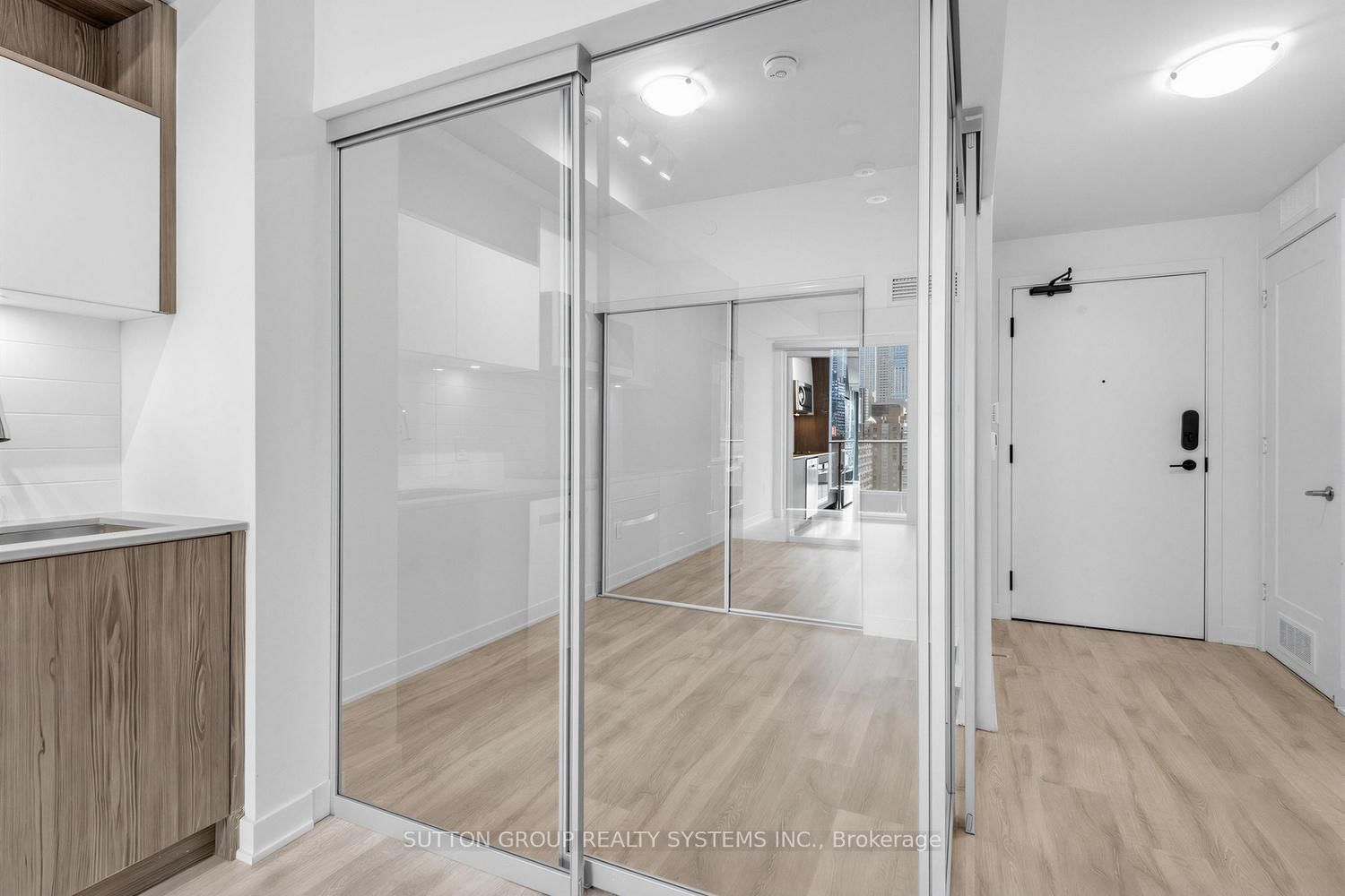 135 Lower Sherbourne Street, Unit 962 W - Photo 6