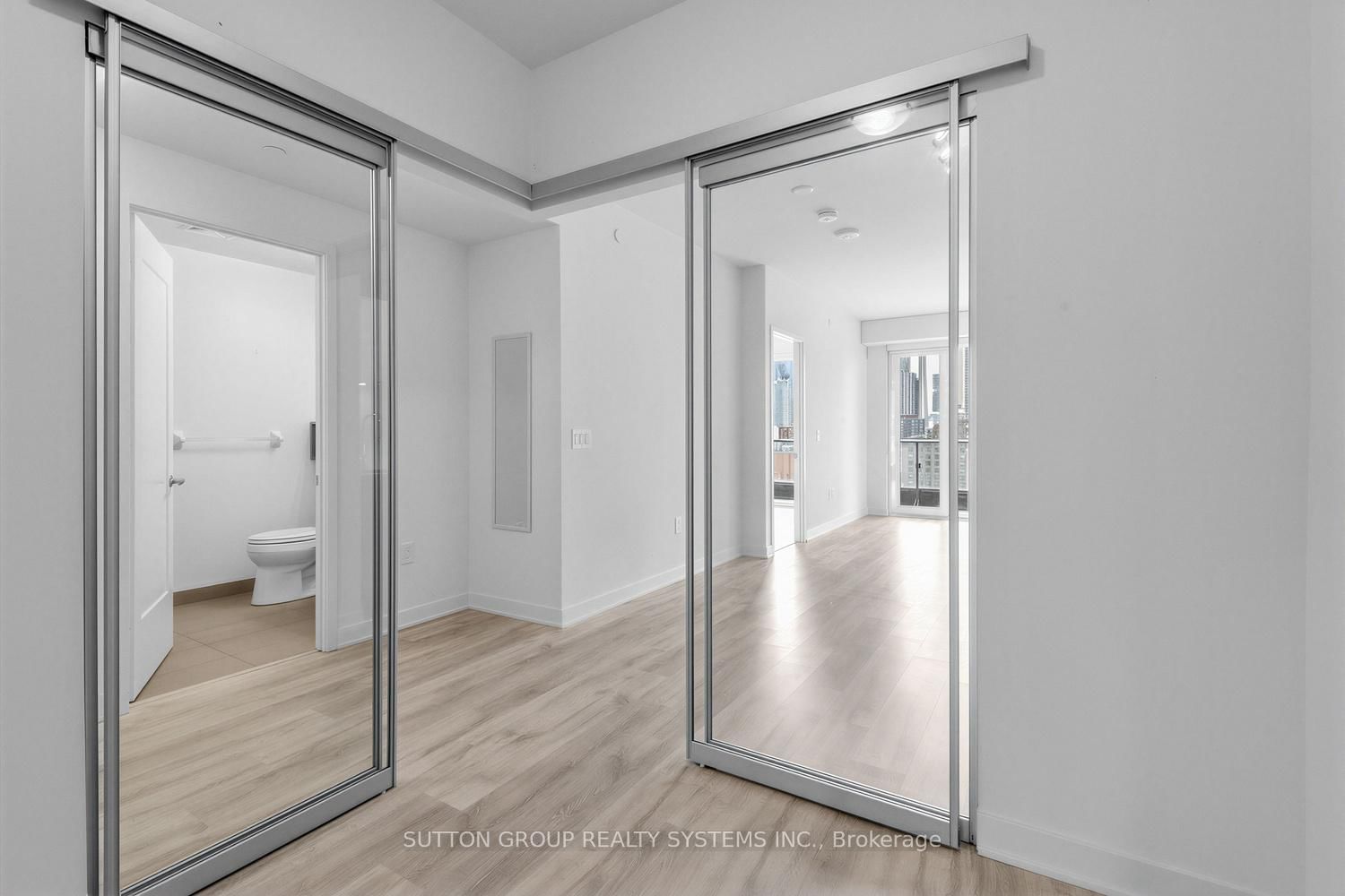 135 Lower Sherbourne Street, Unit 962 W - Photo 8