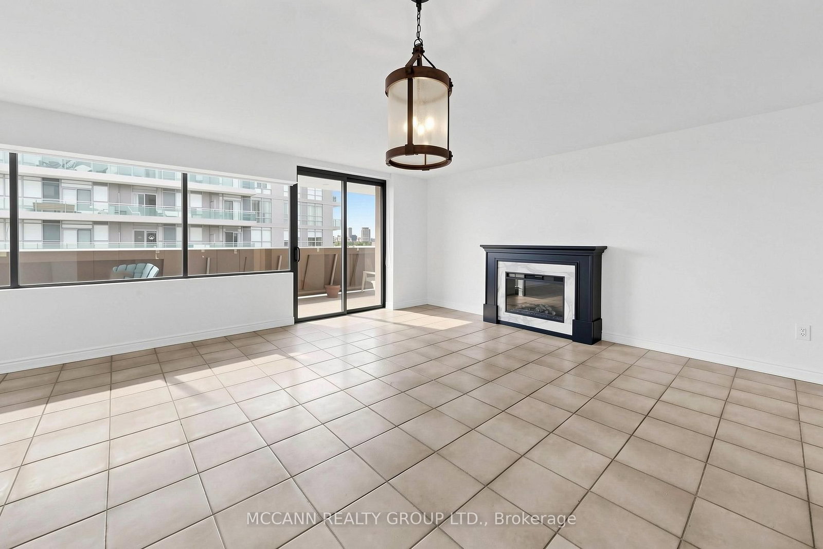 720 Spadina Avenue, Unit 1510 - Photo 12