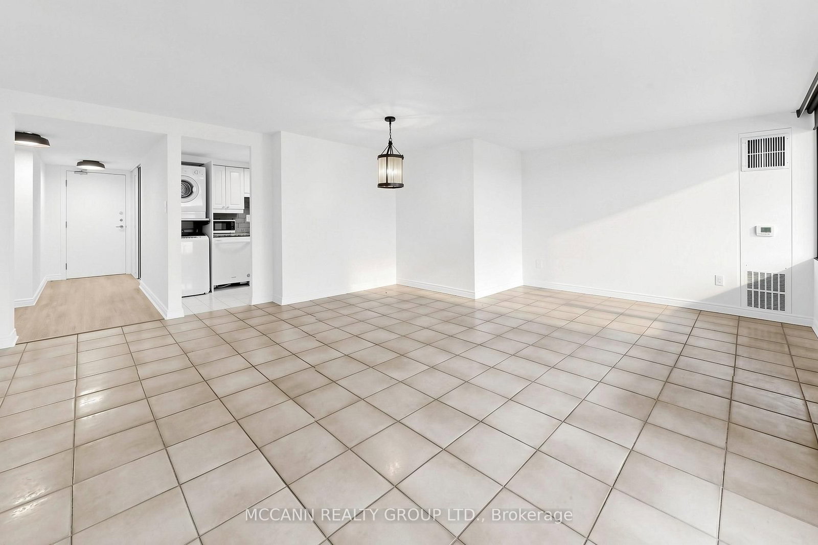 720 Spadina Avenue, Unit 1510 - Photo 17