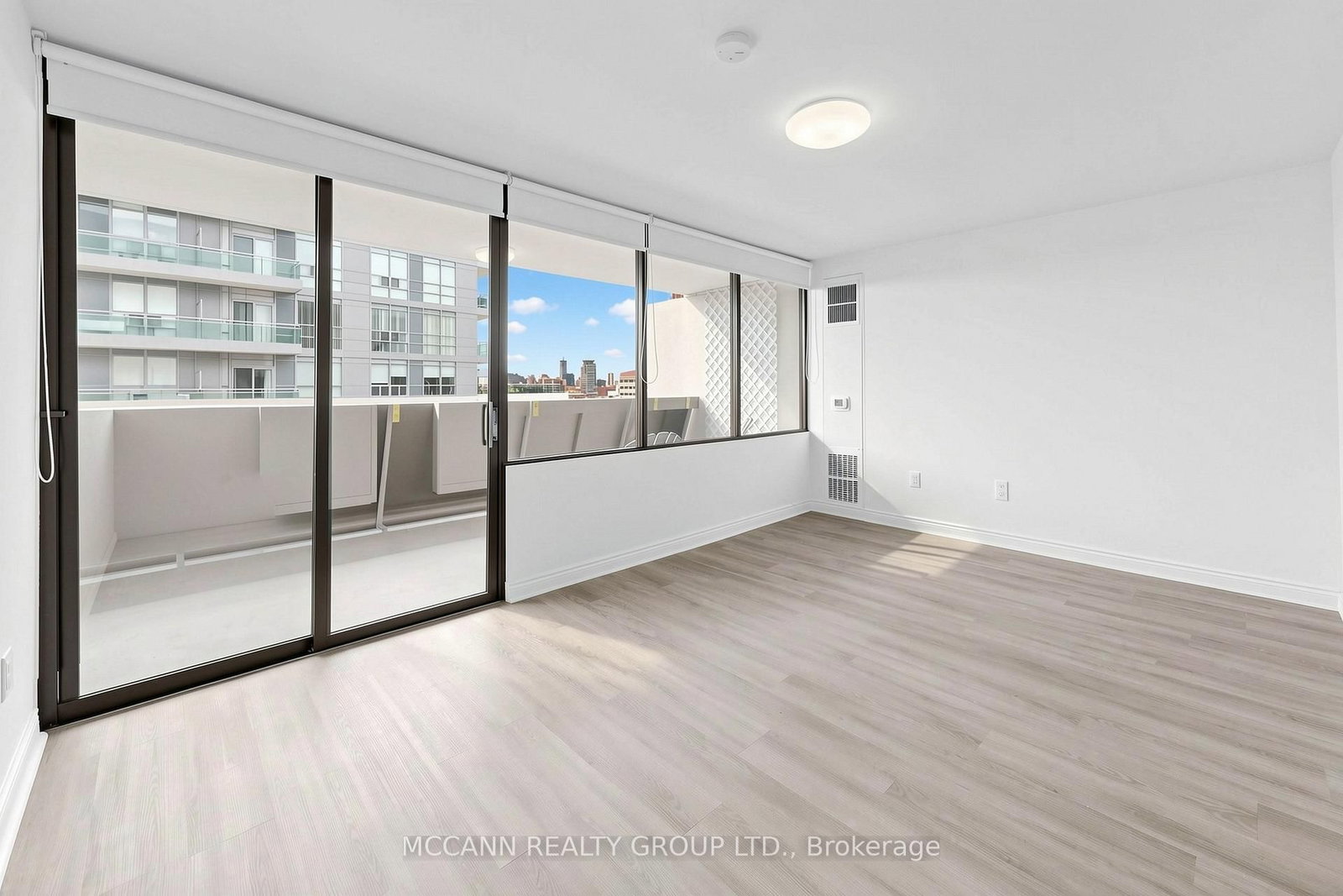 720 Spadina Avenue, Unit 1510 - Photo 20