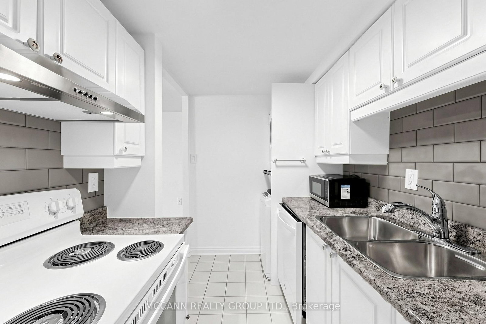 720 Spadina Avenue, Unit 1510 - Photo 6