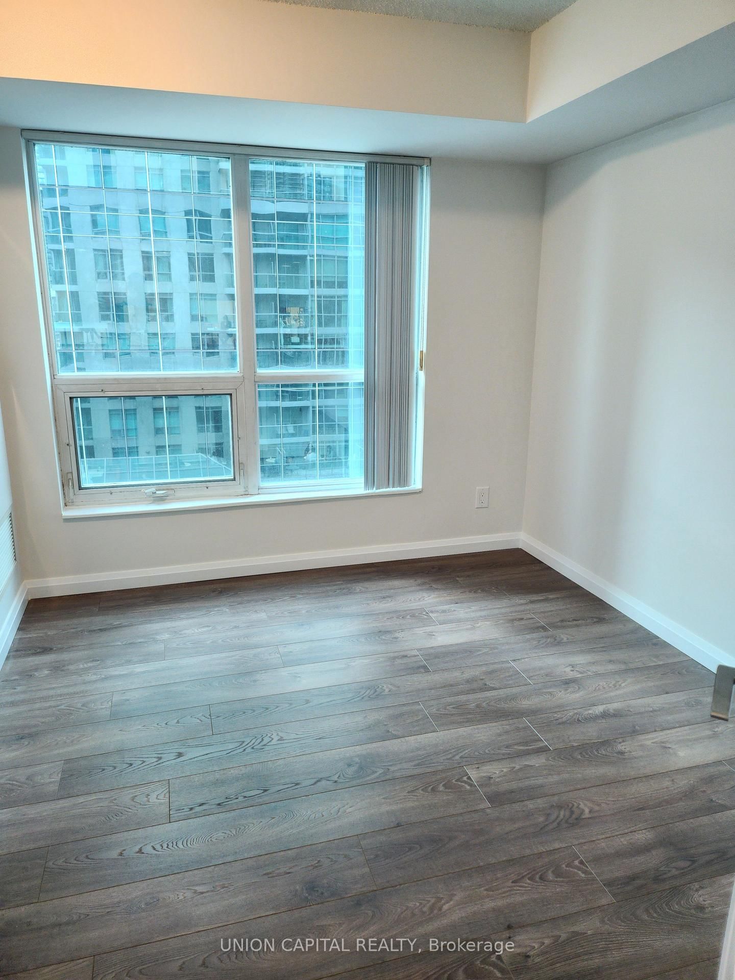 18 Yonge Street, Unit 1113 - Photo 11
