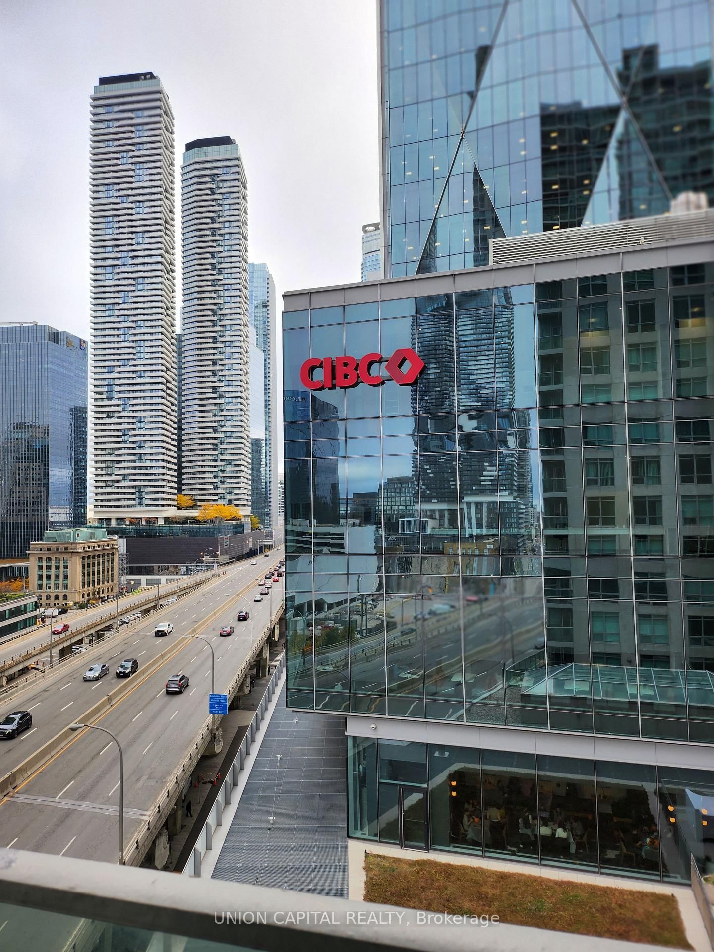 18 Yonge Street, Unit 1113 - Photo 16