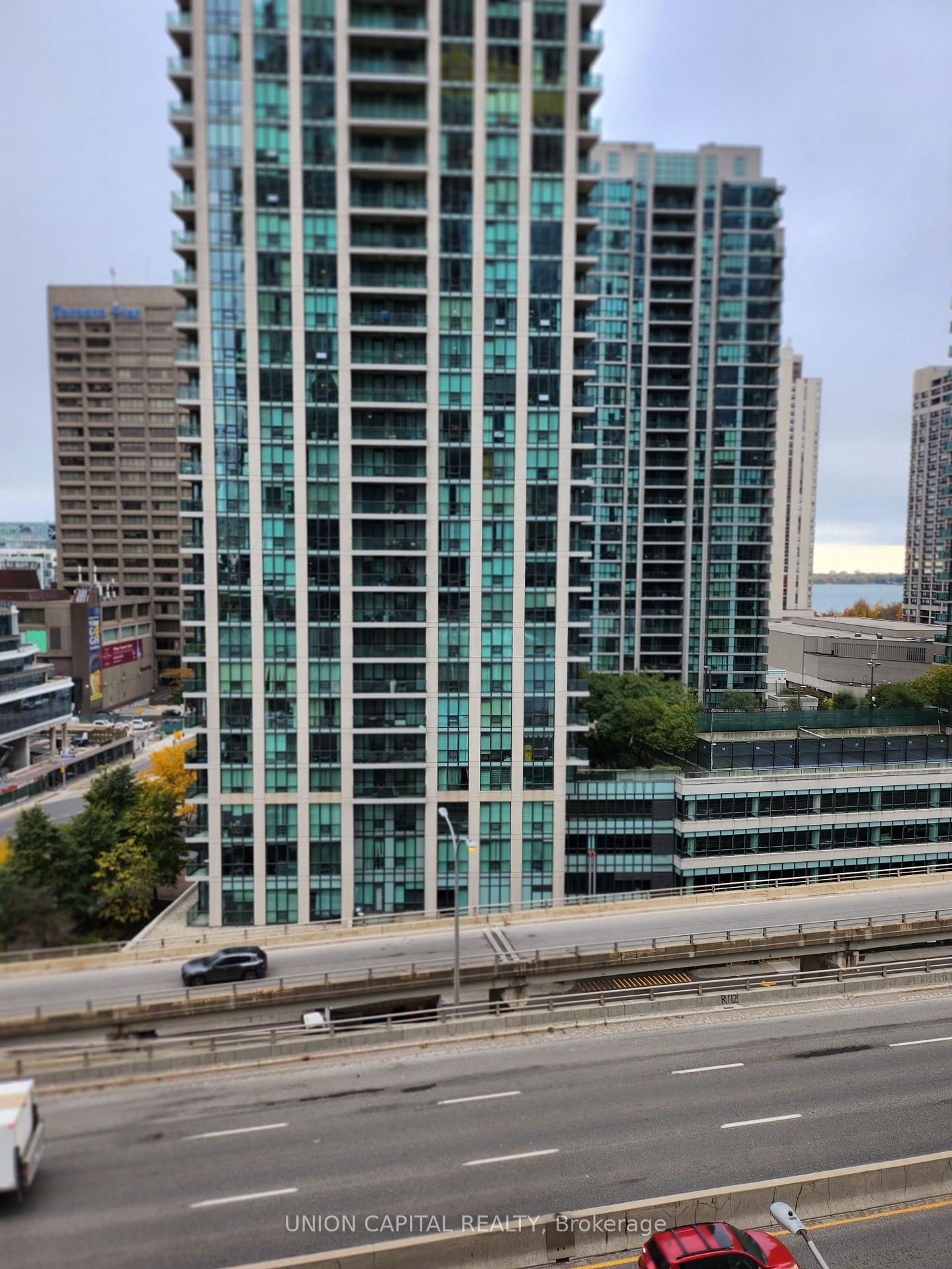 18 Yonge Street, Unit 1113 - Photo 18