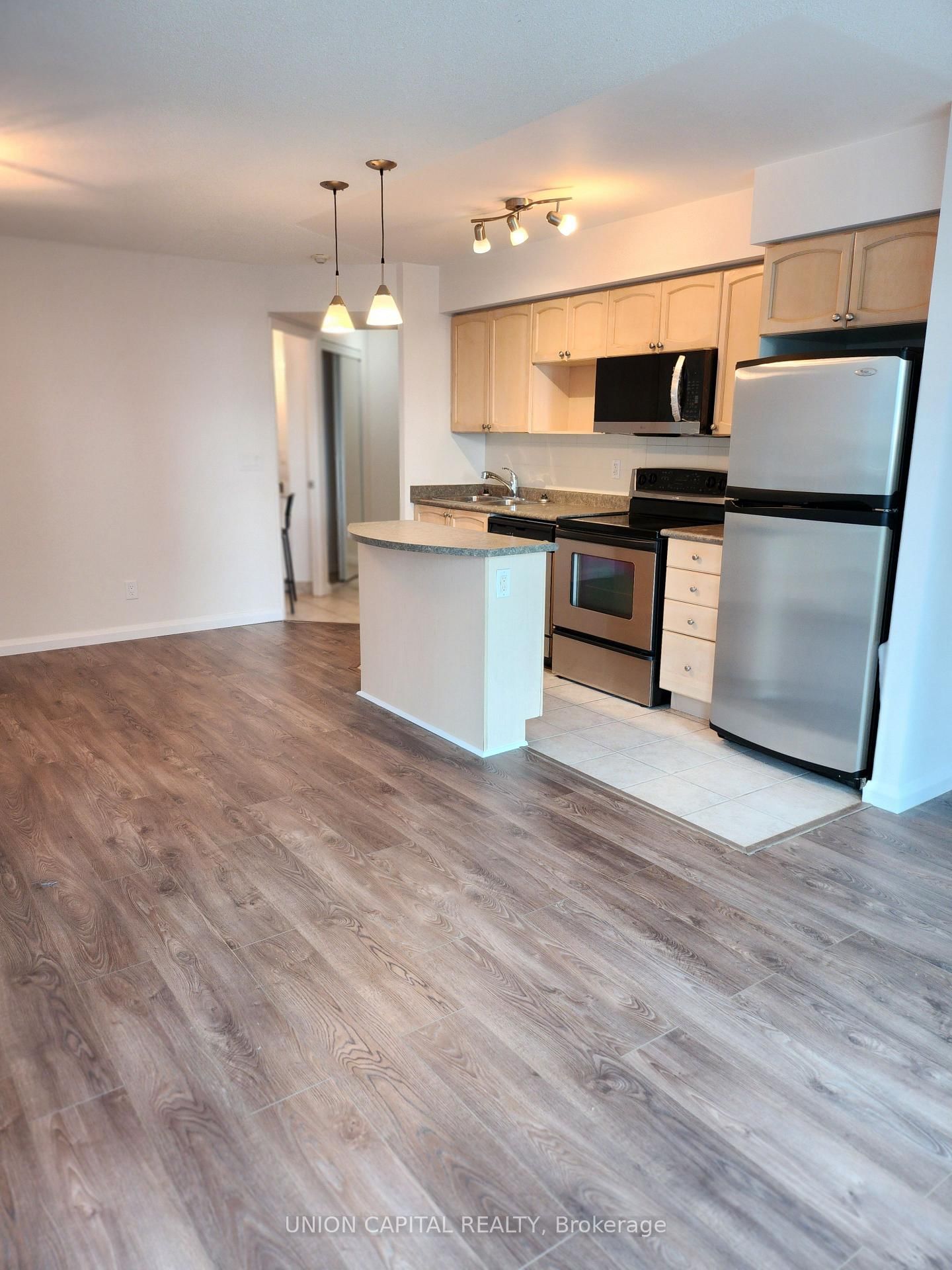 18 Yonge Street, Unit 1113 - Photo 7